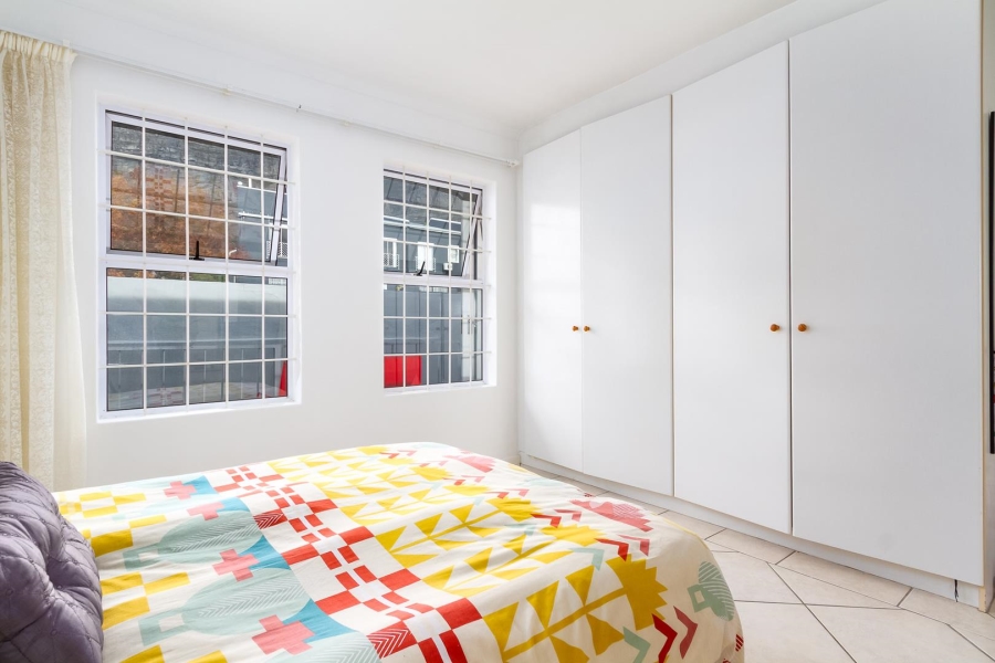 2 Bedroom Property for Sale in Oranjezicht Western Cape